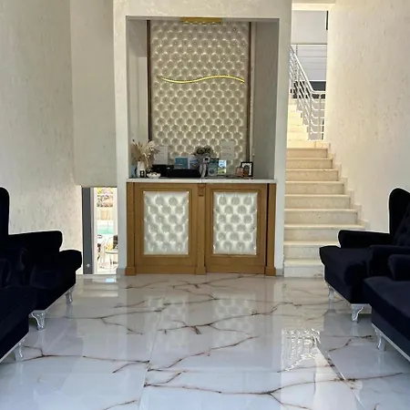 Victory Panorama Hotel *